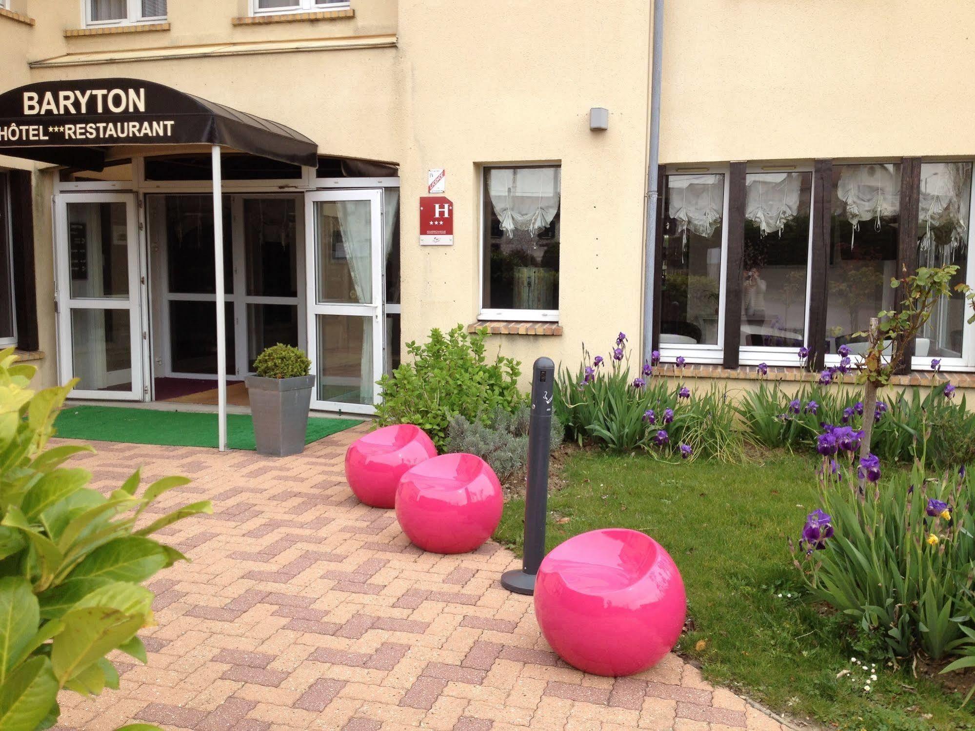 Hotel Restaurant Baryton Saint-Marcel  Exterior photo